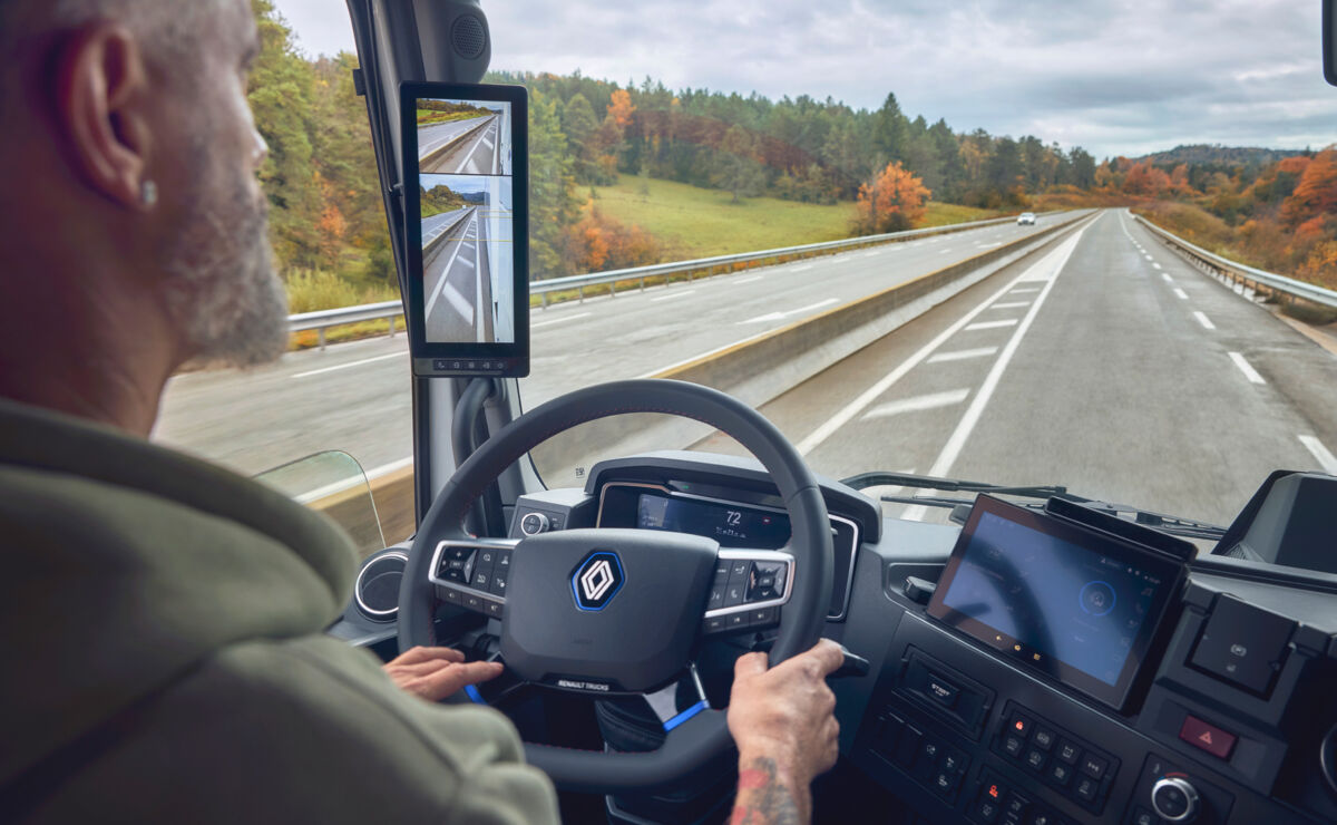 Renault Trucks E-Tech T Camera Monitor System