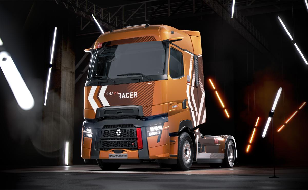 Renault Trucks Model 2025 - Smart Racer spotlights