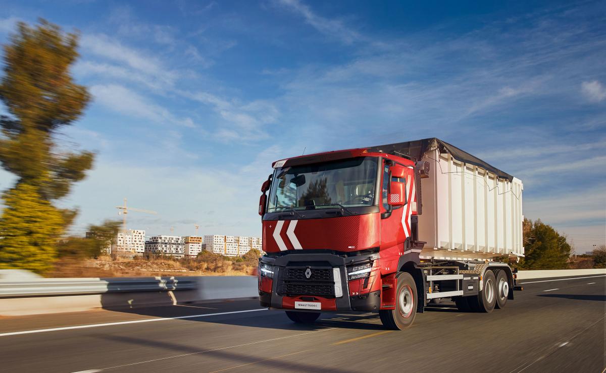 Nebim-Renault-Trucks-Digitaliseert-Cabine-Interieur-Nieuwe-Veiligheidsvoorzieningen-1