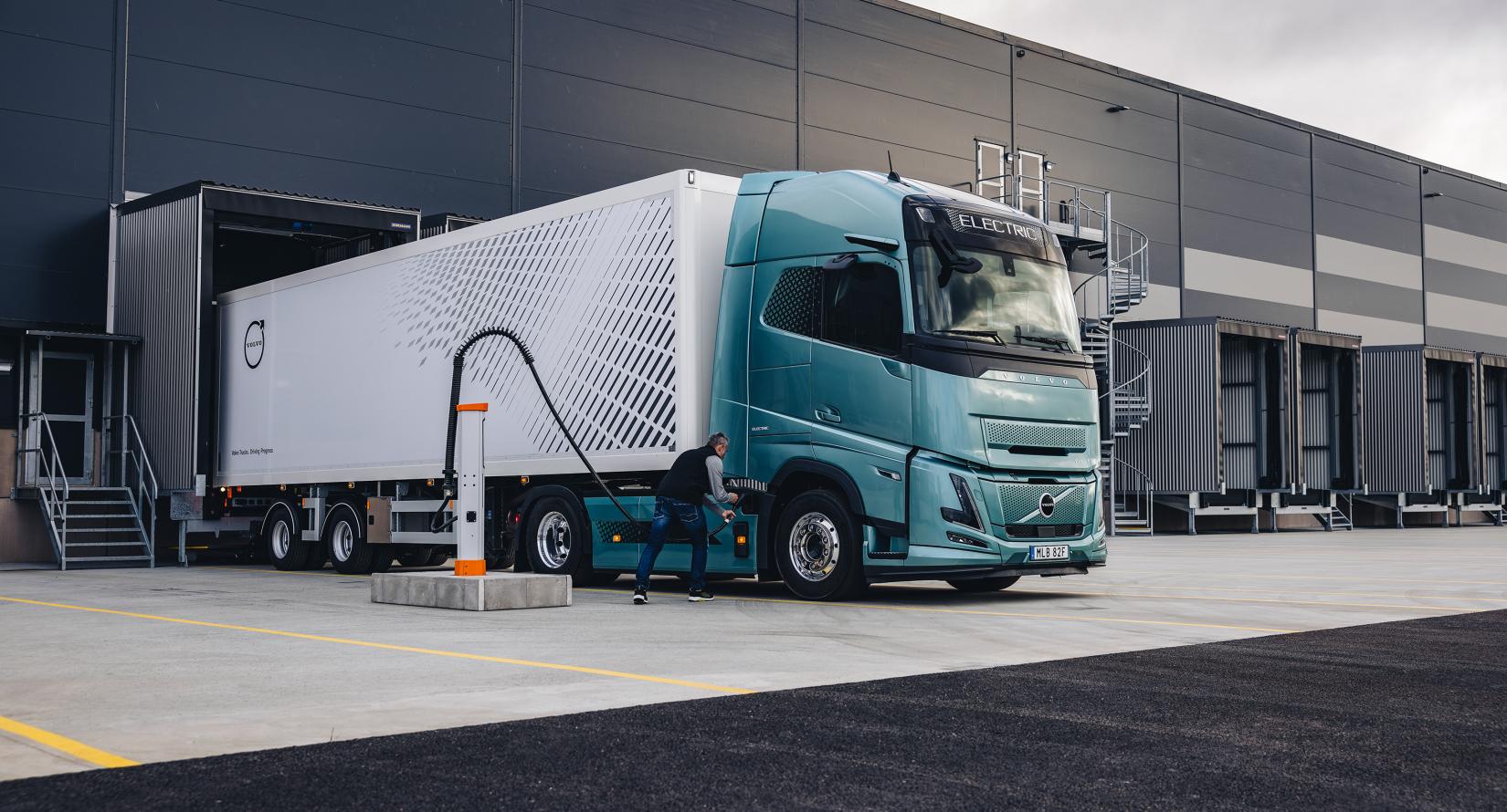 Nebim_Volvo_FH_Aero_Electric