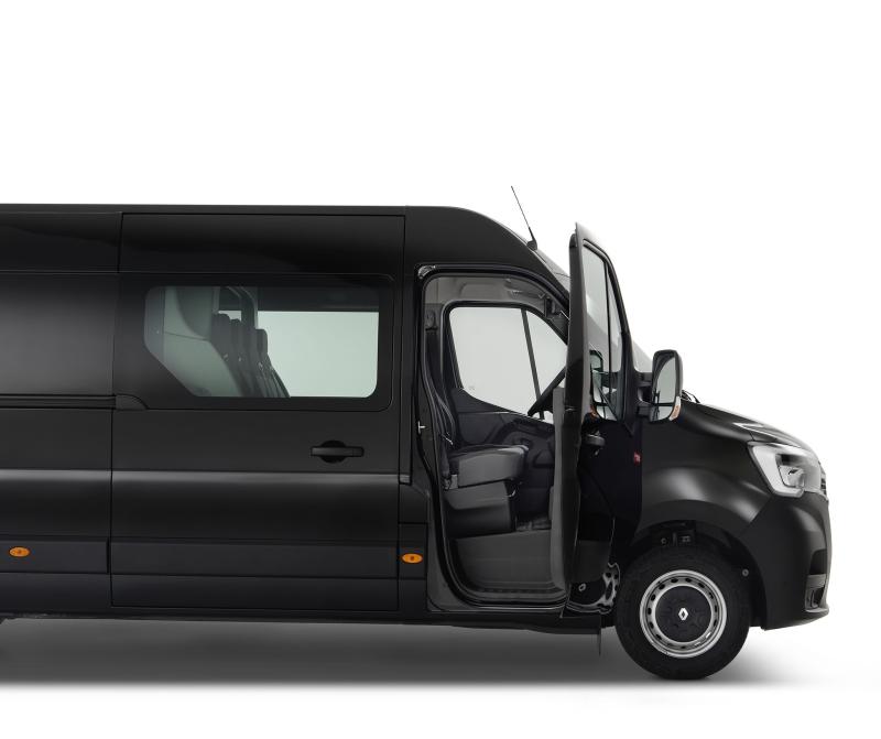 Nebim-Renault-Master-bestelwagen-dubbele-cabine-zijkant-afgekort
