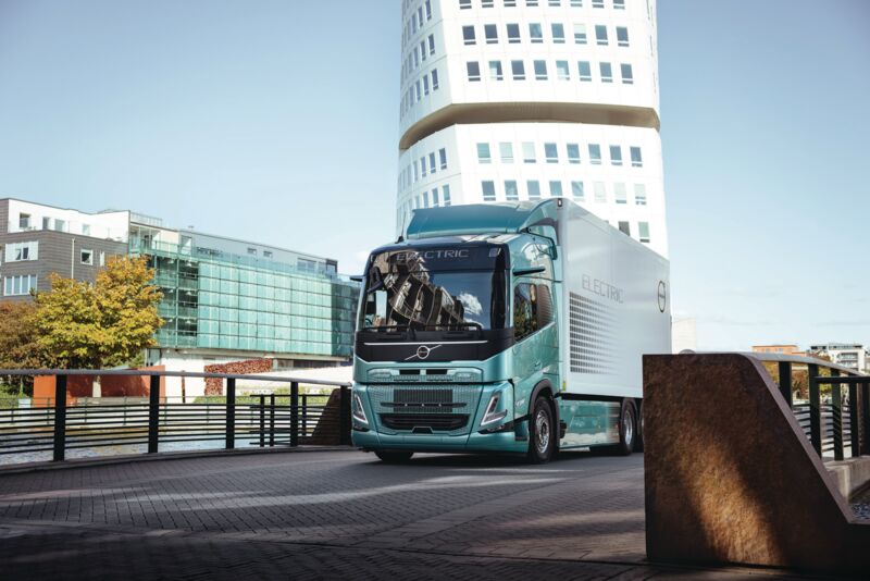 Volvo FM Electric 2