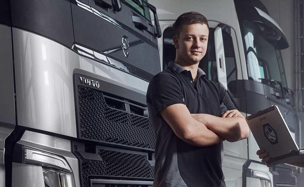 2560x880-vacatures-volvo-trucks-word-bedrijfsautotechnicus-bedrijfswagenmonteur-truckmonteur.jpg