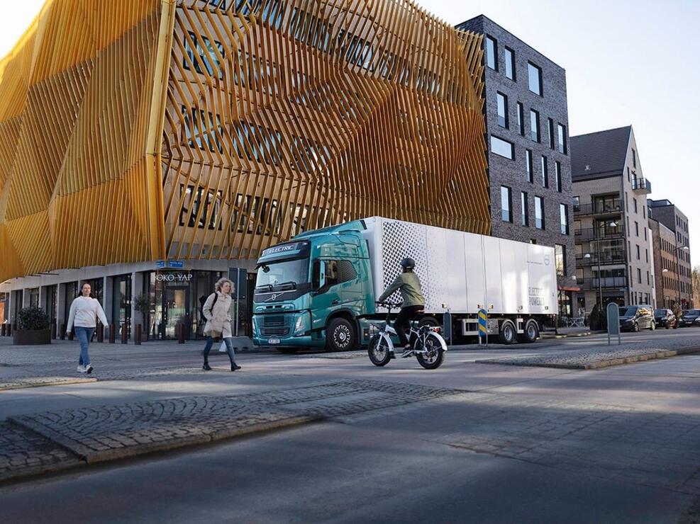 volvo-fm-electric-1200.jpg
