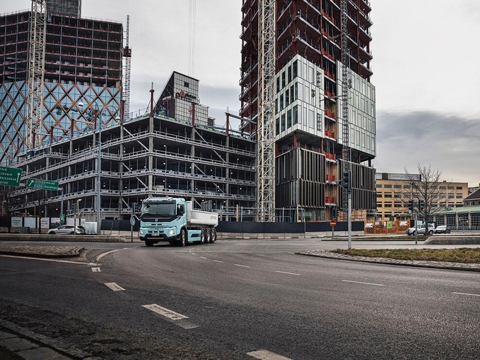 volvo-fmx-electric-1200.jpg