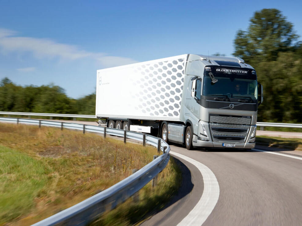 nebim-volvo-fh-i-save-1200-2.jpg