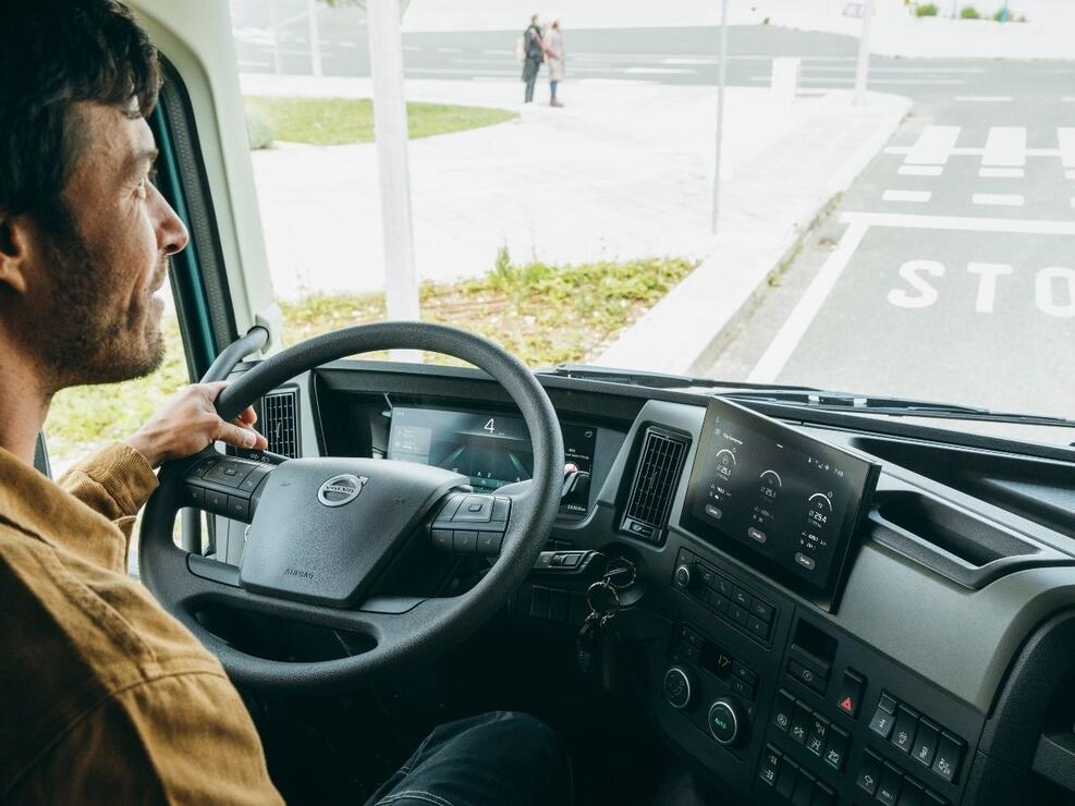 chauffeur-nieuwe-volvo-fm-1200.jpg
