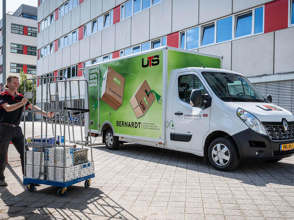 eerste-renault-master-ze-1200x900-2.jpg