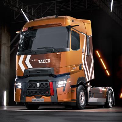 Renault Trucks Model 2025 - Smart Racer spotlights